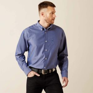 Wrinkle Free Solid Pinpoint Oxford Classic Fit Shirt