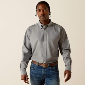 Wrinkle Free Solid Pinpoint Oxford Classic Fit Shirt