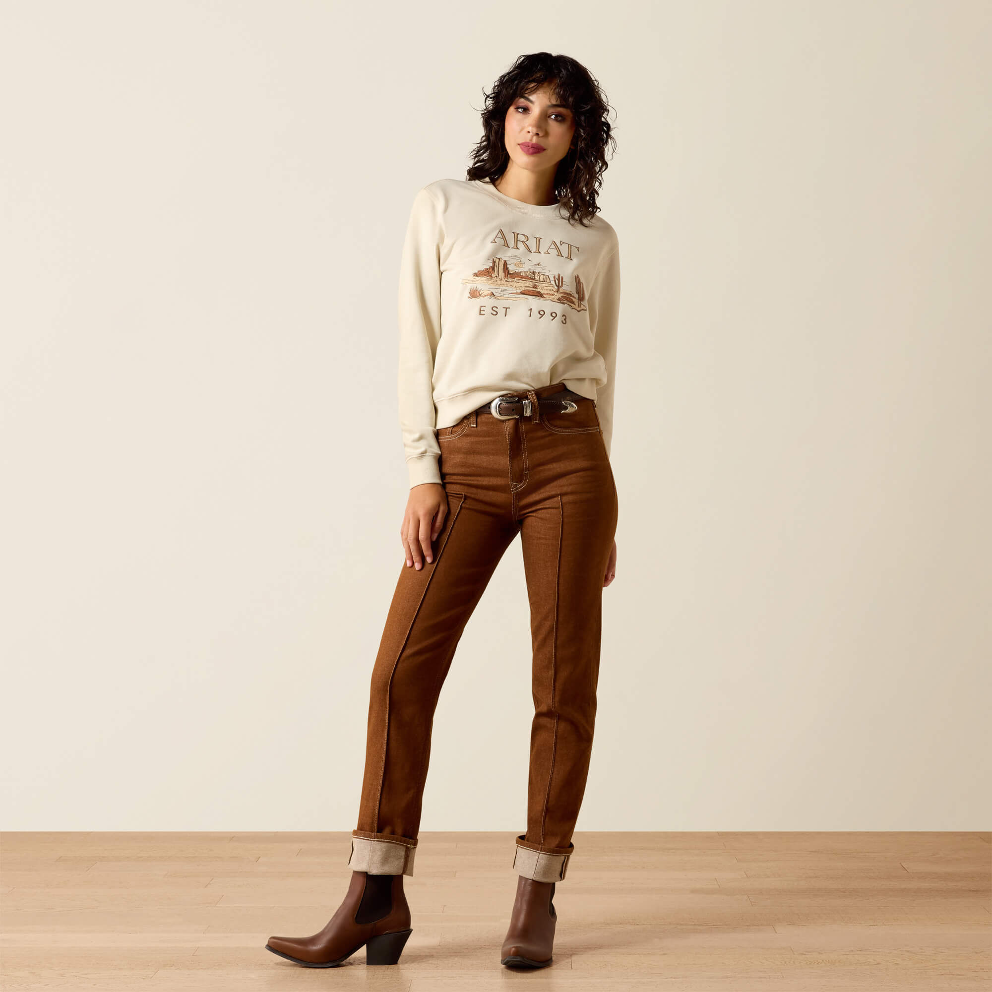 Essential Crew Sweatshirt - Image 5