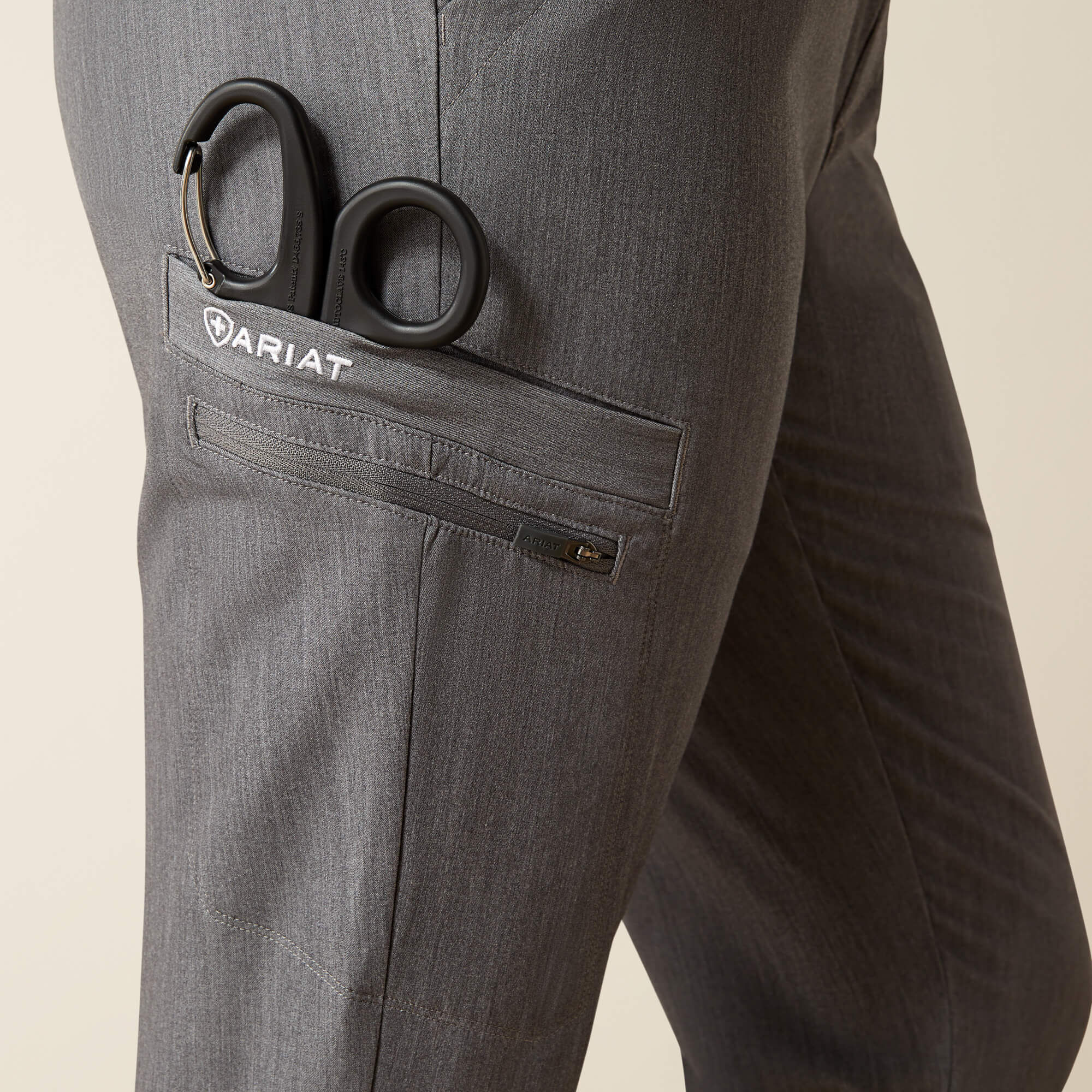 Blackwell Cargo Stretch Jogger Scrub Pant - Image 4