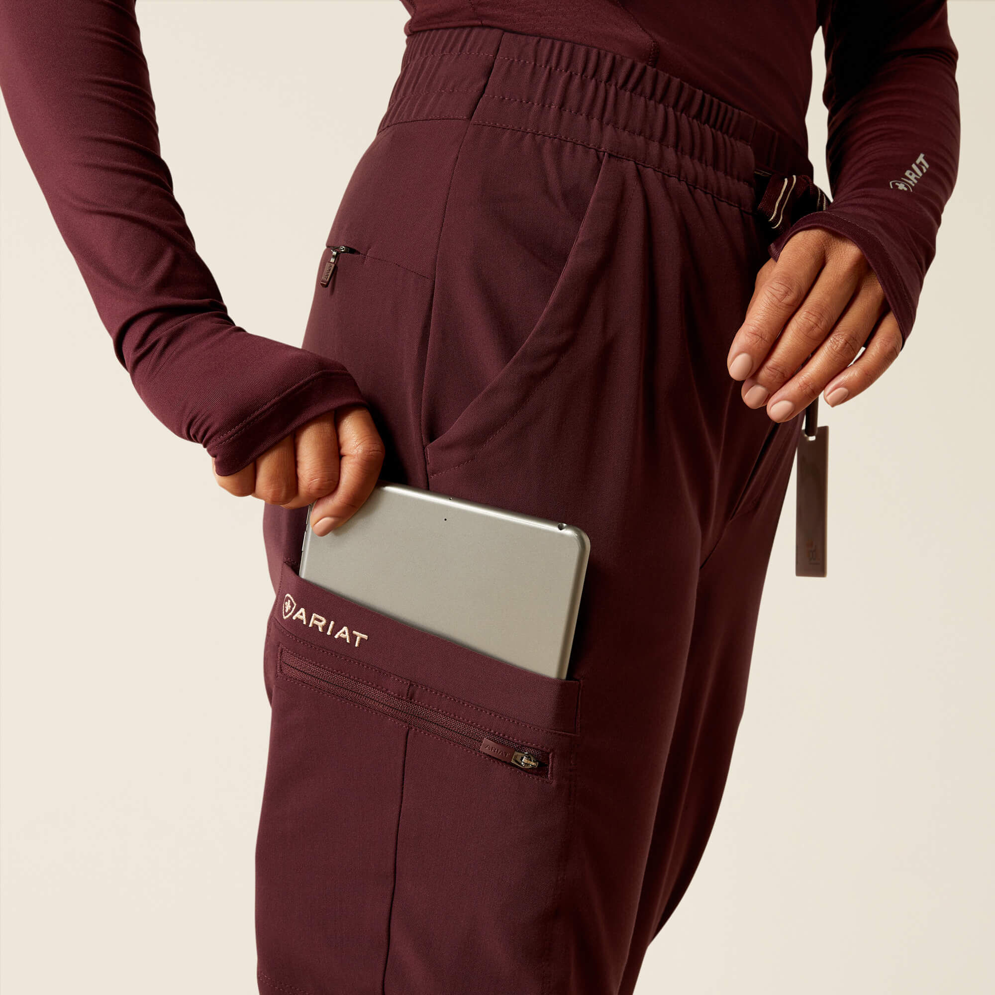 Blackwell Cargo Stretch Jogger Scrub Pant - Image 8
